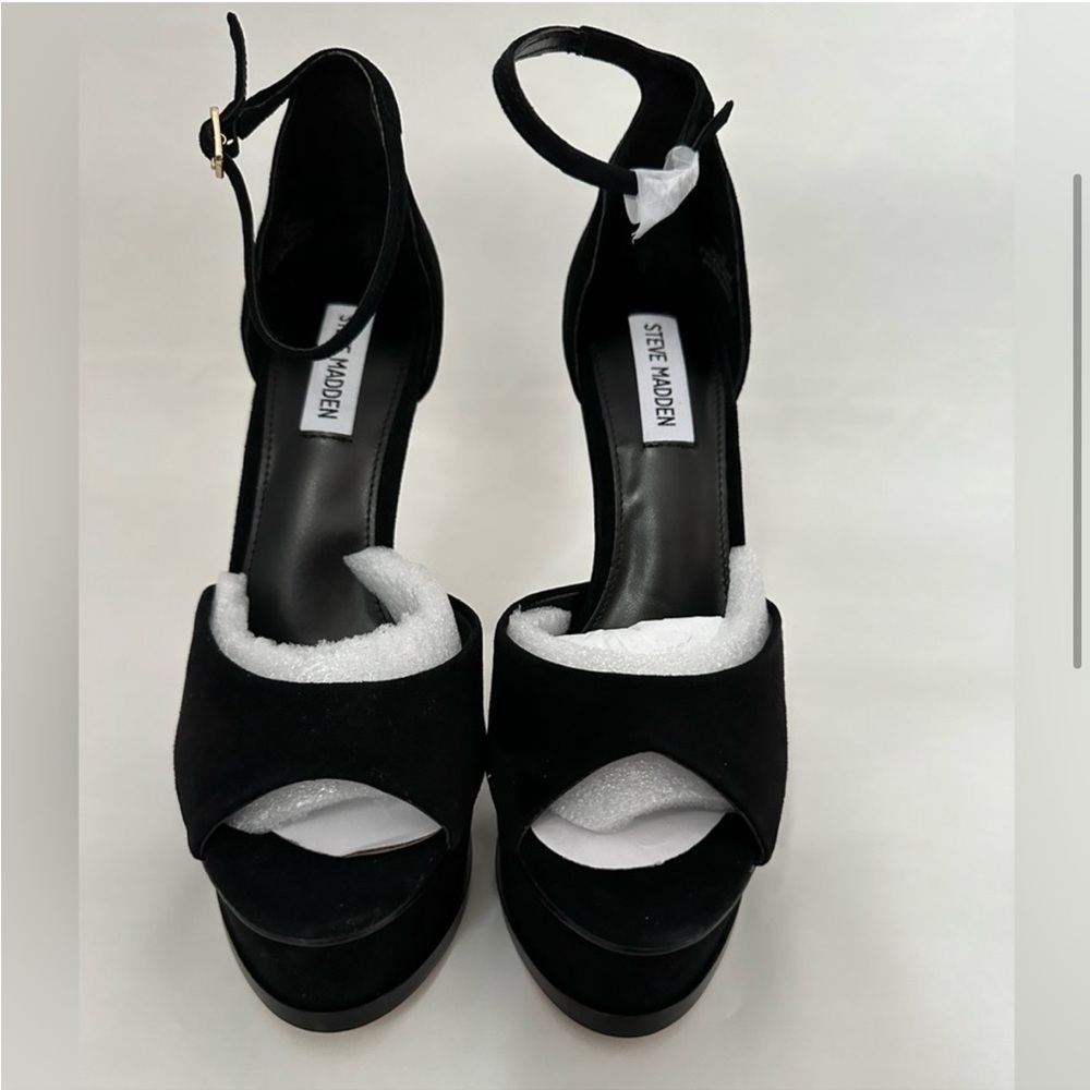Steve Madden Elegant Black Heels - Picture 3 of 4